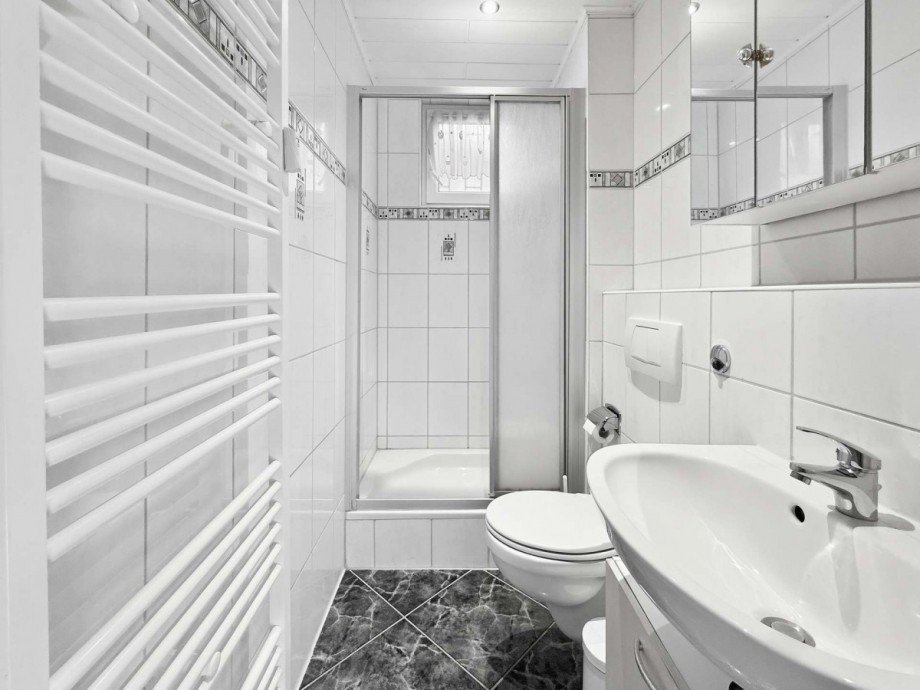 Dusch WC Untergeschoss Maisonettewohnung Graben-Neudorf