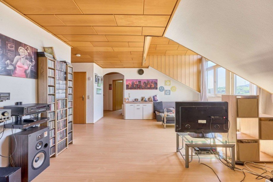 Wohnen / Essen OG Mehrfamilienhaus Wald-Michelbach