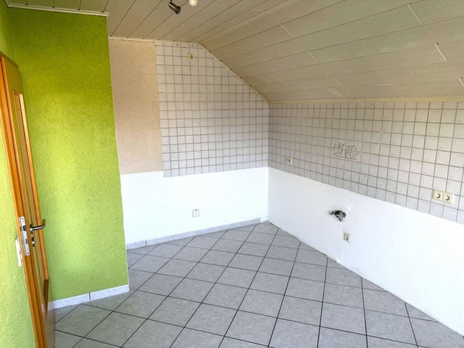 K�che Dachgeschosswohnung Graben-Neudorf