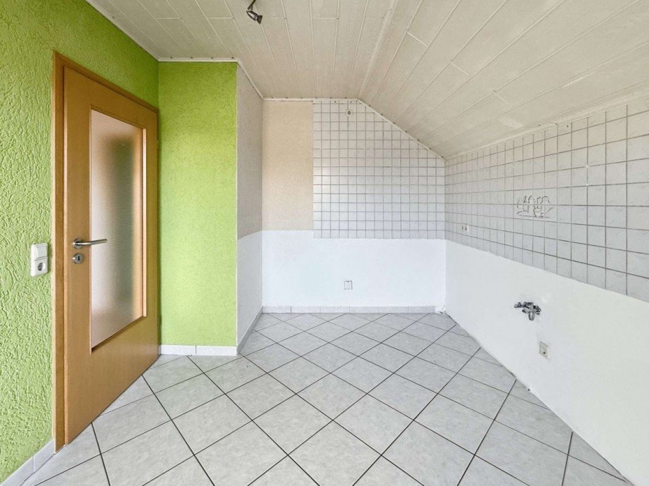 K�che Dachgeschosswohnung Graben-Neudorf