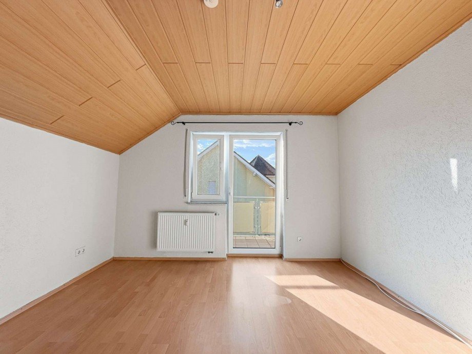 Schlafzimmer Eltern Dachgeschosswohnung Graben-Neudorf